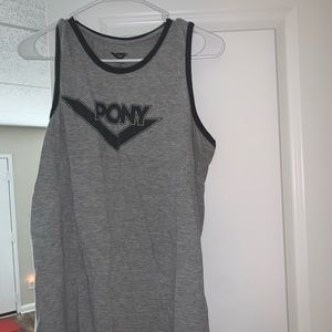 Men’s grey tank